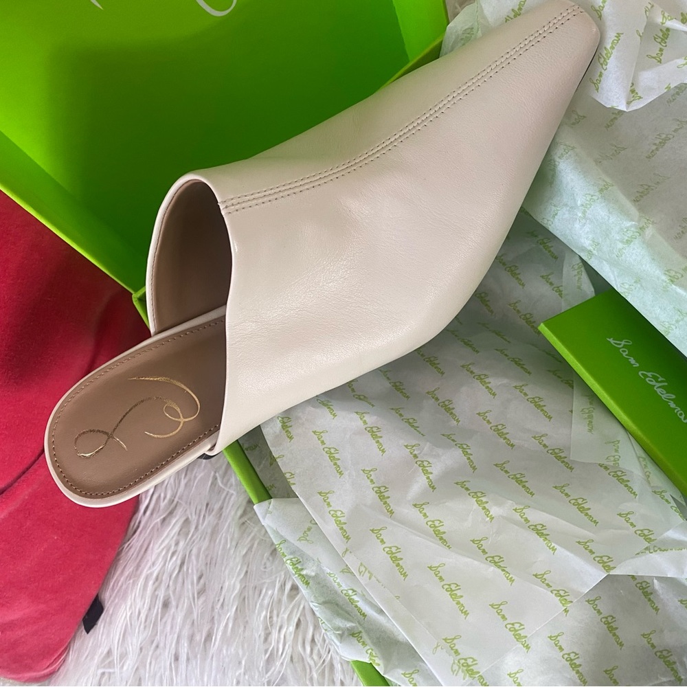 Sam Shoes / these are gorgeous/ kitten heels